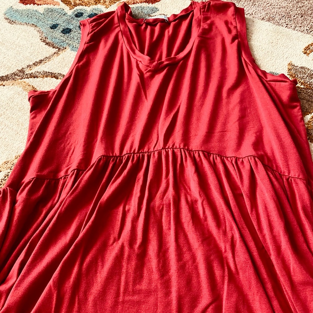 NWOT - New Rust Colored V-Neck Size 2x Babydoll Sleeveless Tank But Fits Like 1x